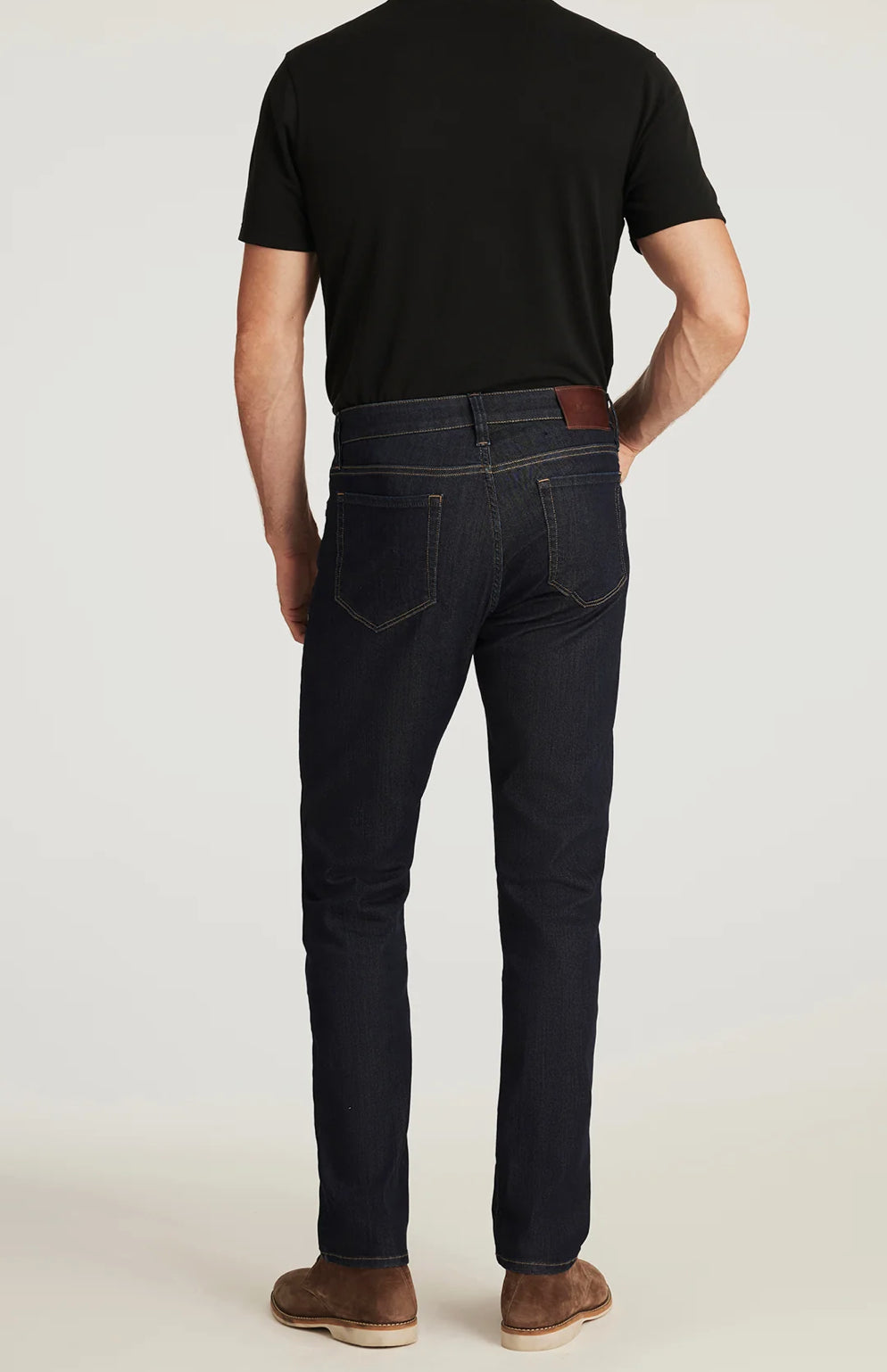 34 Heritage Courage Straight Leg Jeans